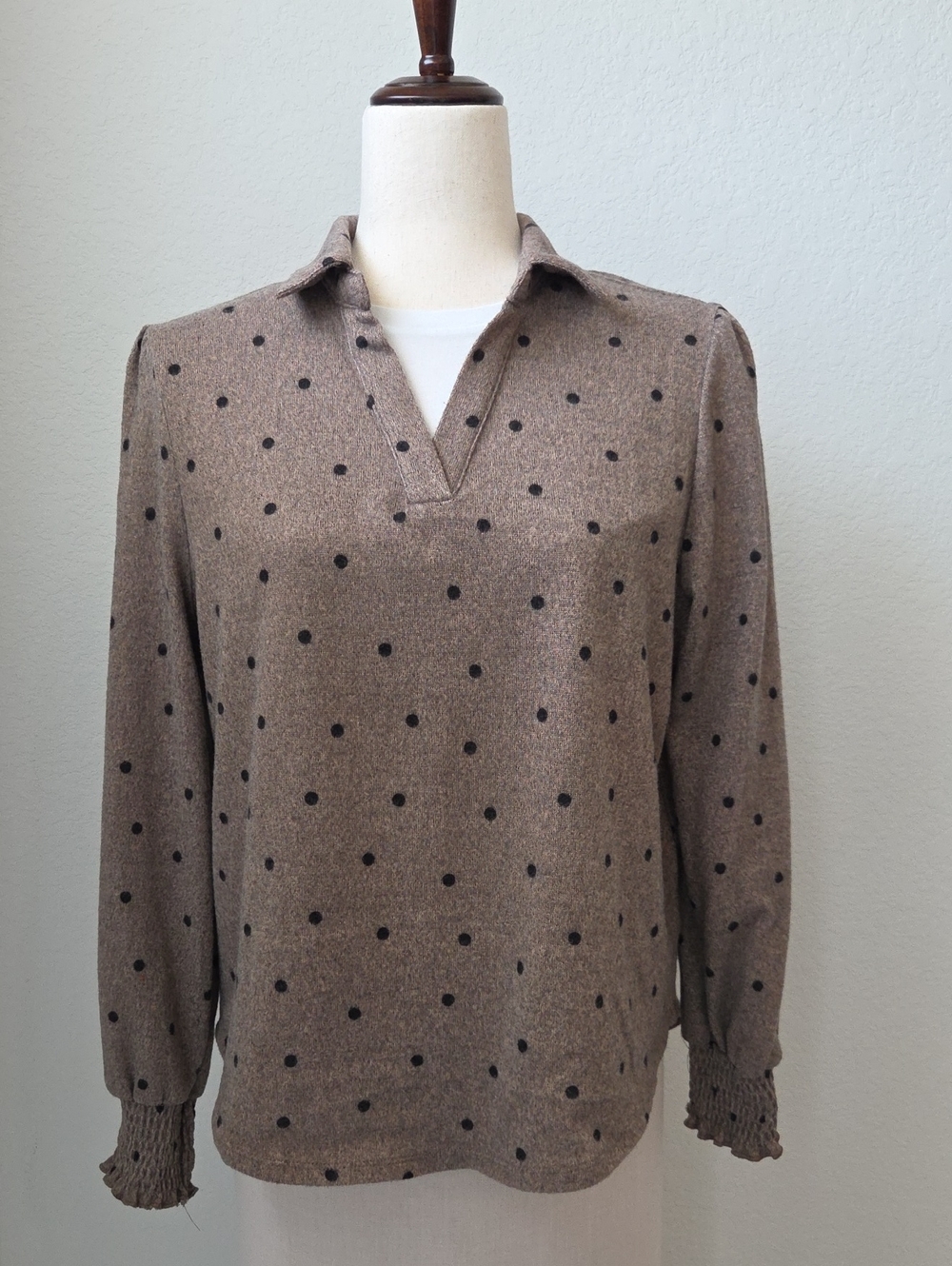 Women's Brown Polka Dot Collared V-Neck Pullover